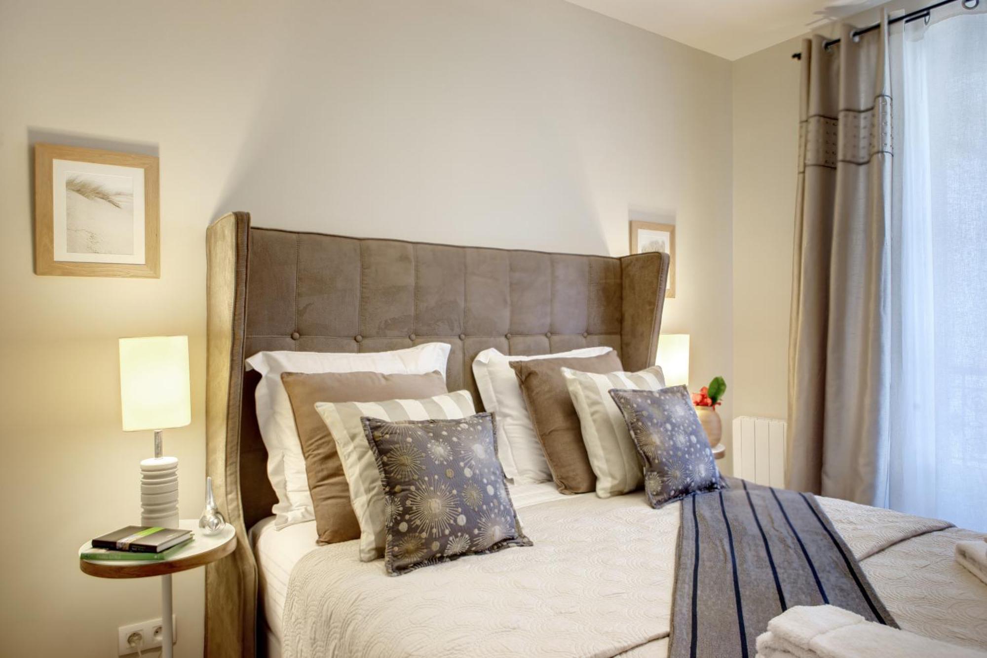 Sevigne Elegant Appartamento Parigi